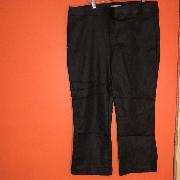 Woman’s Size 16  Monochromatic Black Leopard Pants Pull On Faux Leather Look - Picture 1 of 14